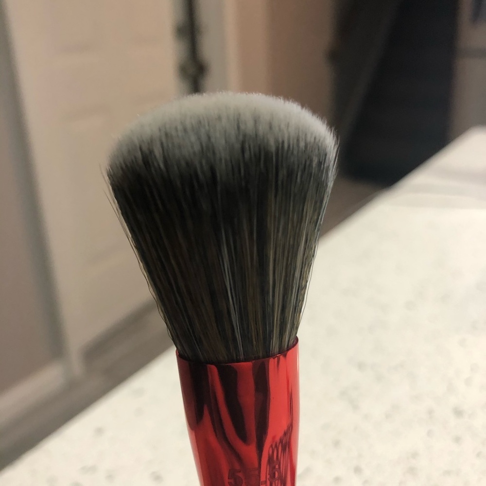 makeup brush - Picture 2 of 2